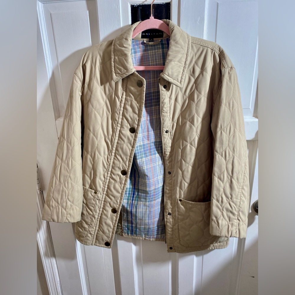 Gallery Quilted Beige Utility Jacket - Picture 3 of 8